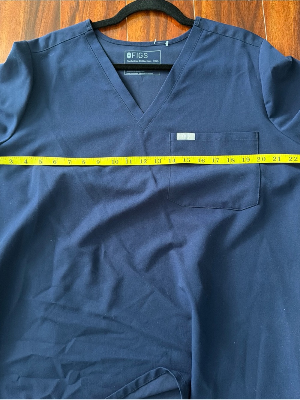 FIGS Women’s XXL Technical Collection Catarina One-Pocket Scrub Top Navy J-11 - Picture 6 of 11